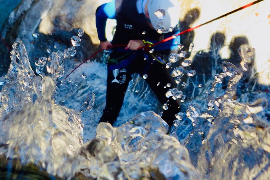 Canyoning Kurs Alpine-Passion, Foto: Jürgen Riegger Canyoning Abseilstelle Kobelache in Dornbirn