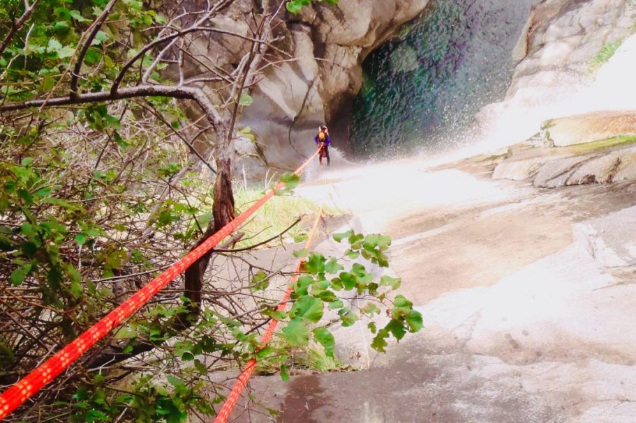 Canyoning Alpine-Passion Tessin, Foto: Geri Canyoning Abseilstelle Froda im Tessin